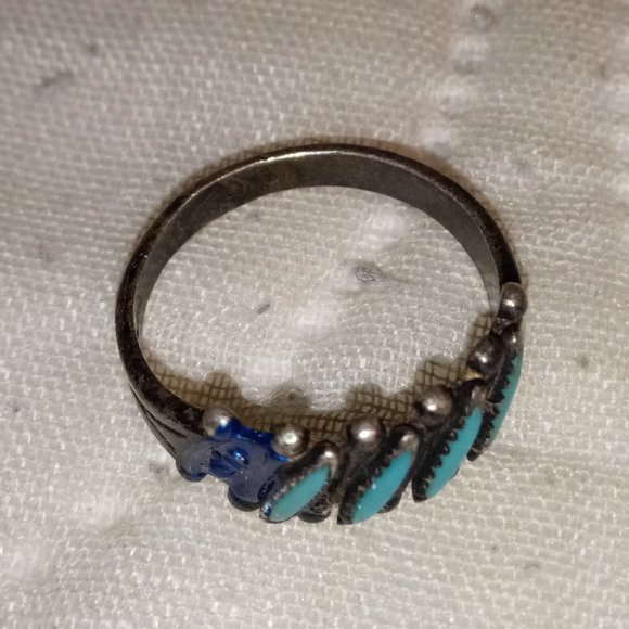 Silver Turquoise Ring - Picture 2 of 6